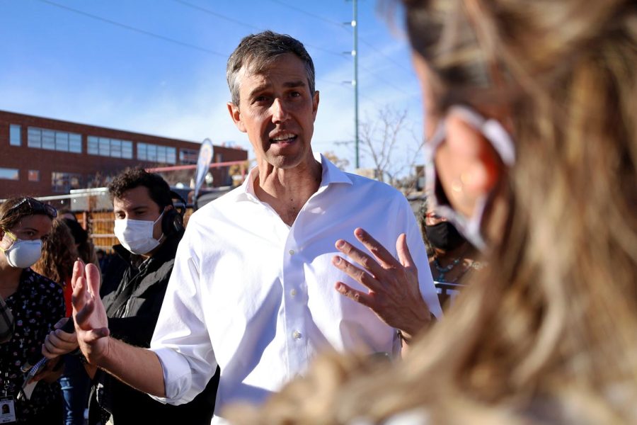 Beto O’Rourke speaks to attendees about his stance on women’s rights, weapons, school funding and his campaign for Governor.  