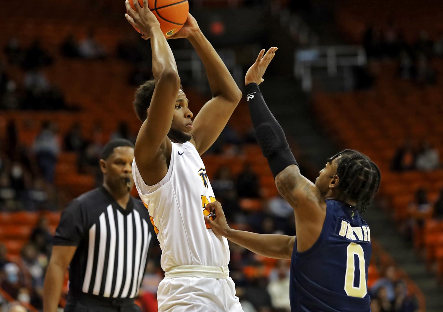 Miners+beat+FIU+for+fifth+straight+win