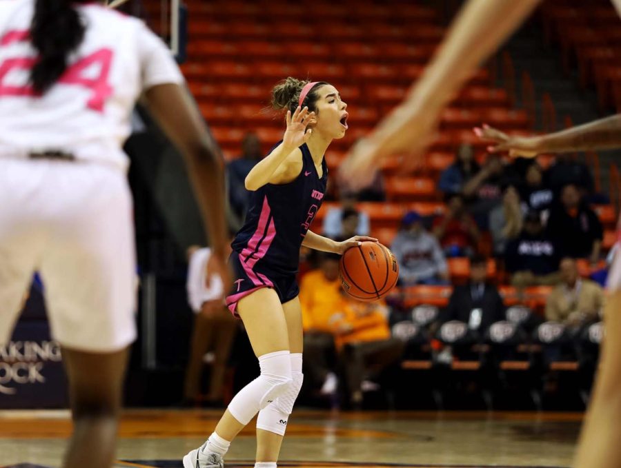 Sophomore guard Katia Gallegos was named All-conference USA Second Team for the 2021-22 season and set multiple season-highs against New Mexico State University.  