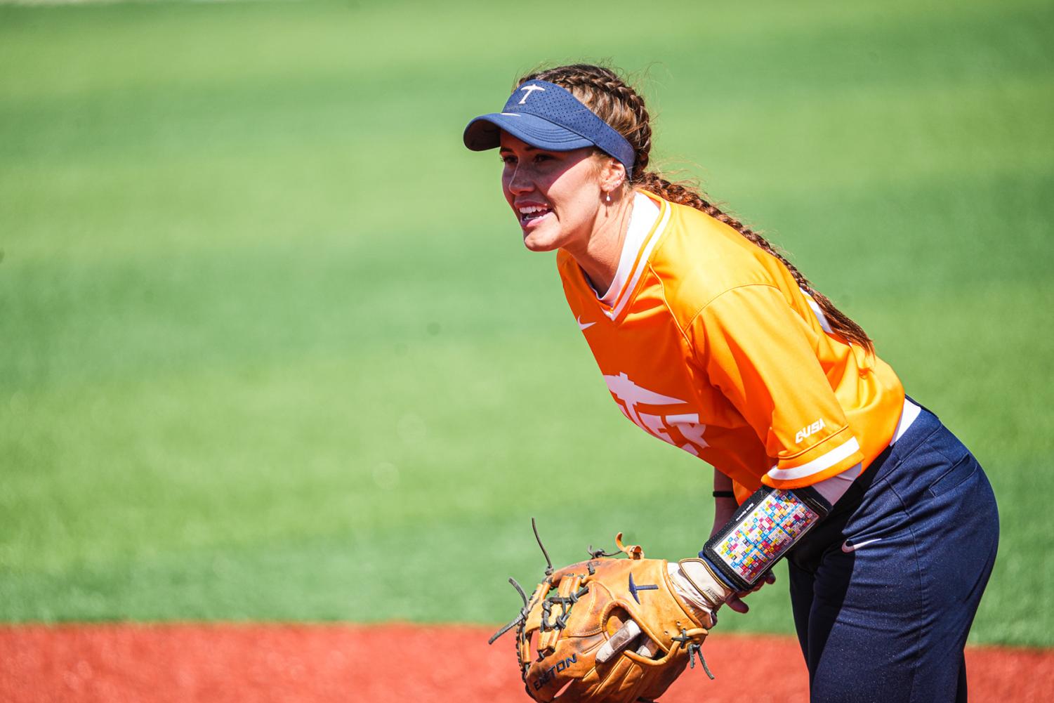 UTEP+women+athletes+score+season+milestones