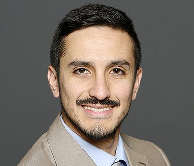 Dr. Jorge Muñoz, profesor del departamento de física de UTEP desde 2018. Cortesía del perfil de la facultad de UTEP. 
