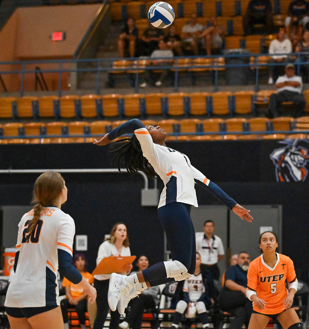 UTEP+volleyball+hosts+%E2%80%98Borderland+Invitational%E2%80%99