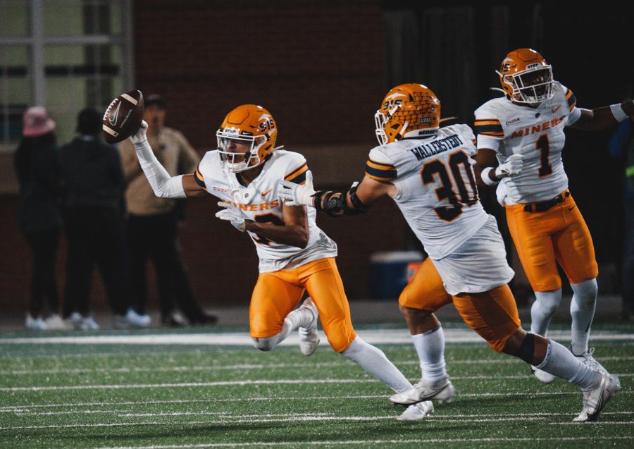 The UTEP Miners football team defeats the University of North Carolina at Charlotte 41-35 Oct. 1.  Photo courtesy UTEP Strategic Communications. 