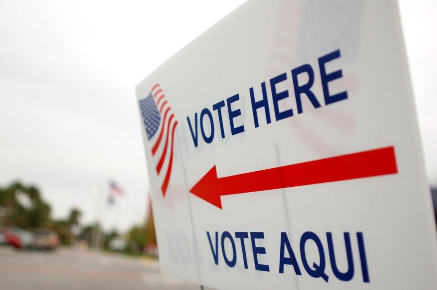 Vote here sign located in Orlando, Florida on Election Day 2008.  Photo courtesy of Erik (HASH) Hersman Wikipedia Commons.