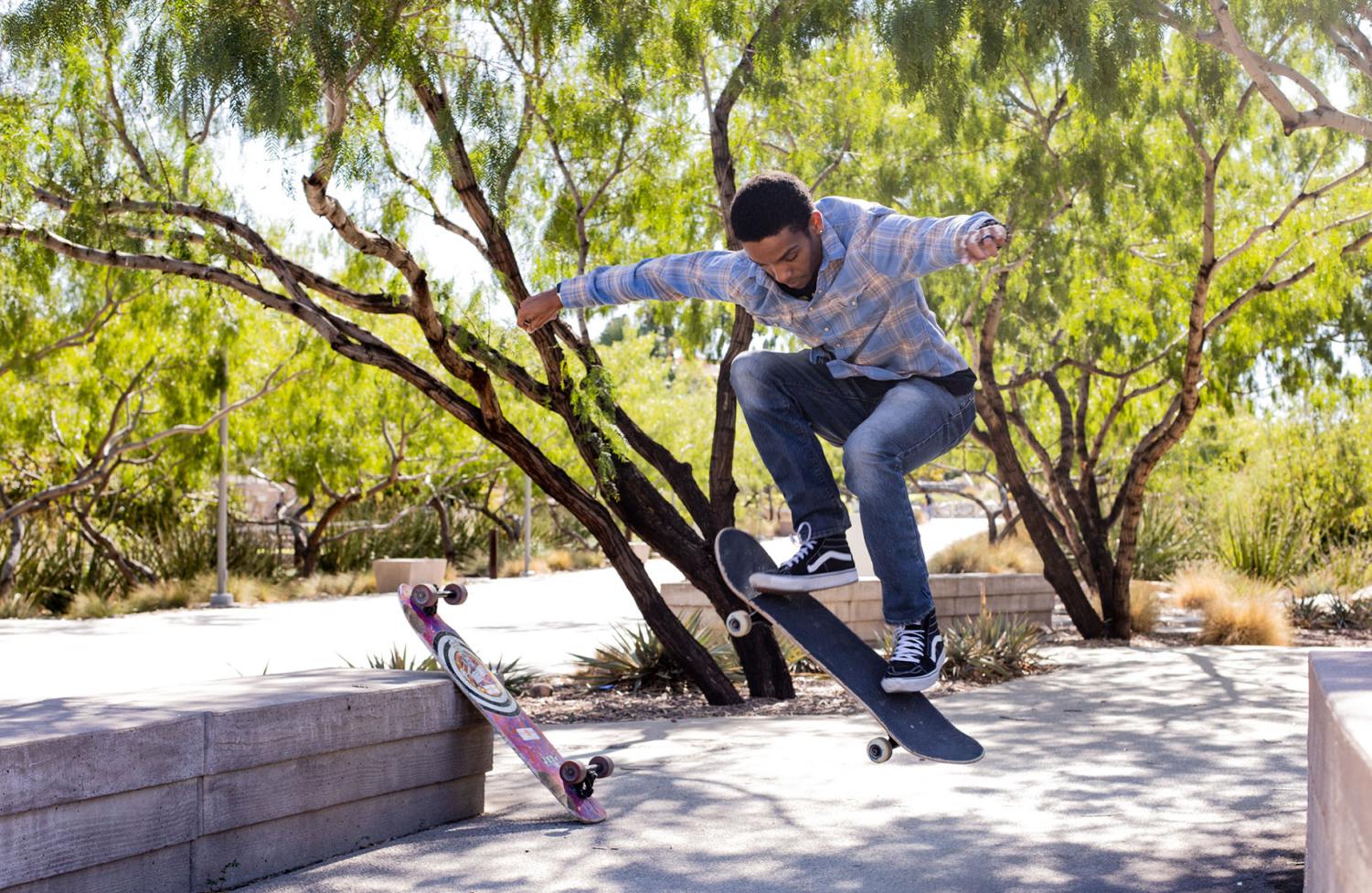 UTEP+lecturer+helps+students+land+their+own+tricks