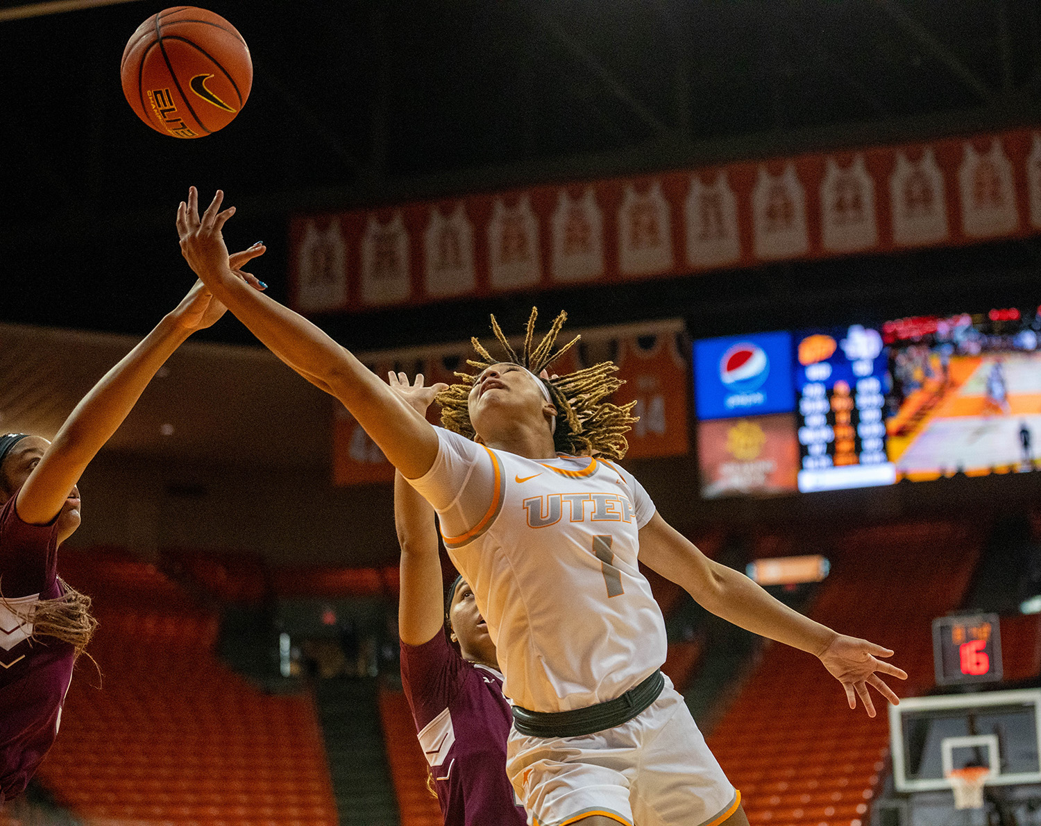 UTEP+surpasses+Texas+Southern