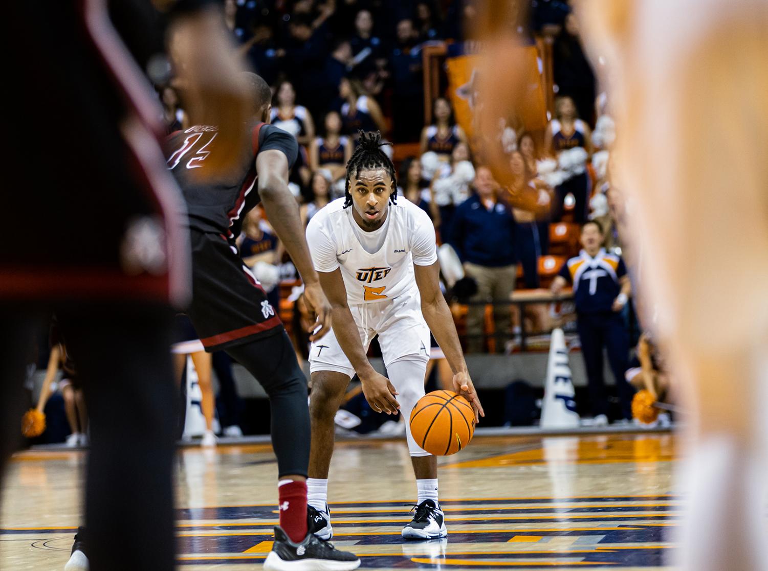 Battle+of+I-10+tips+off+at+the+Don+Haskins+Center