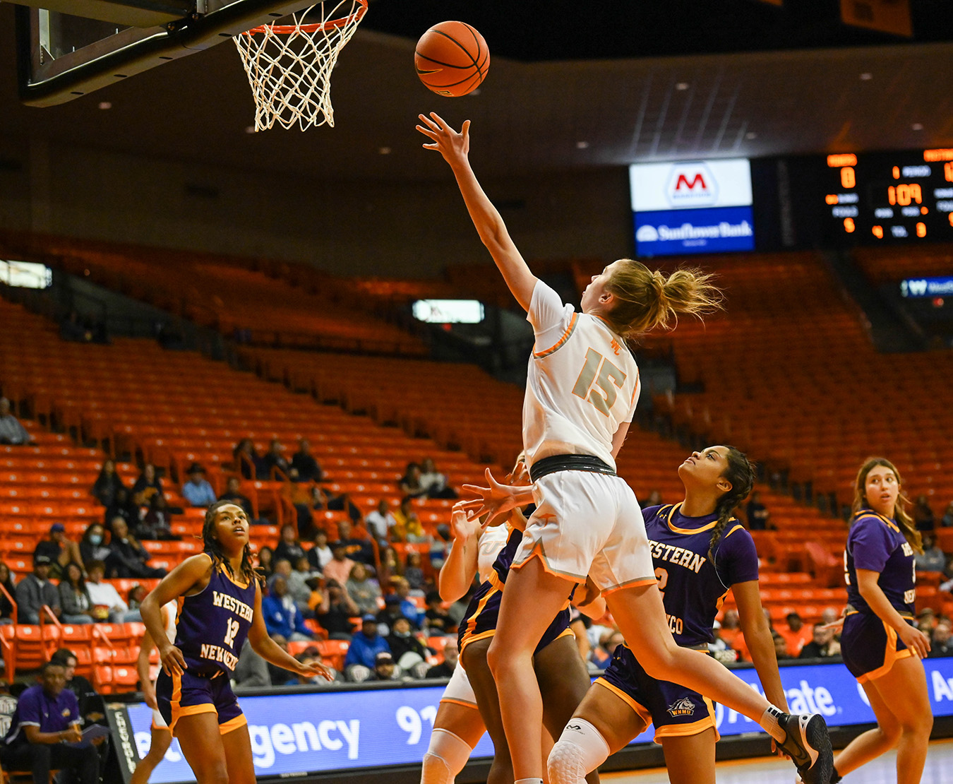 Women%E2%80%99s+basketball+pivots+during+WNMU+win