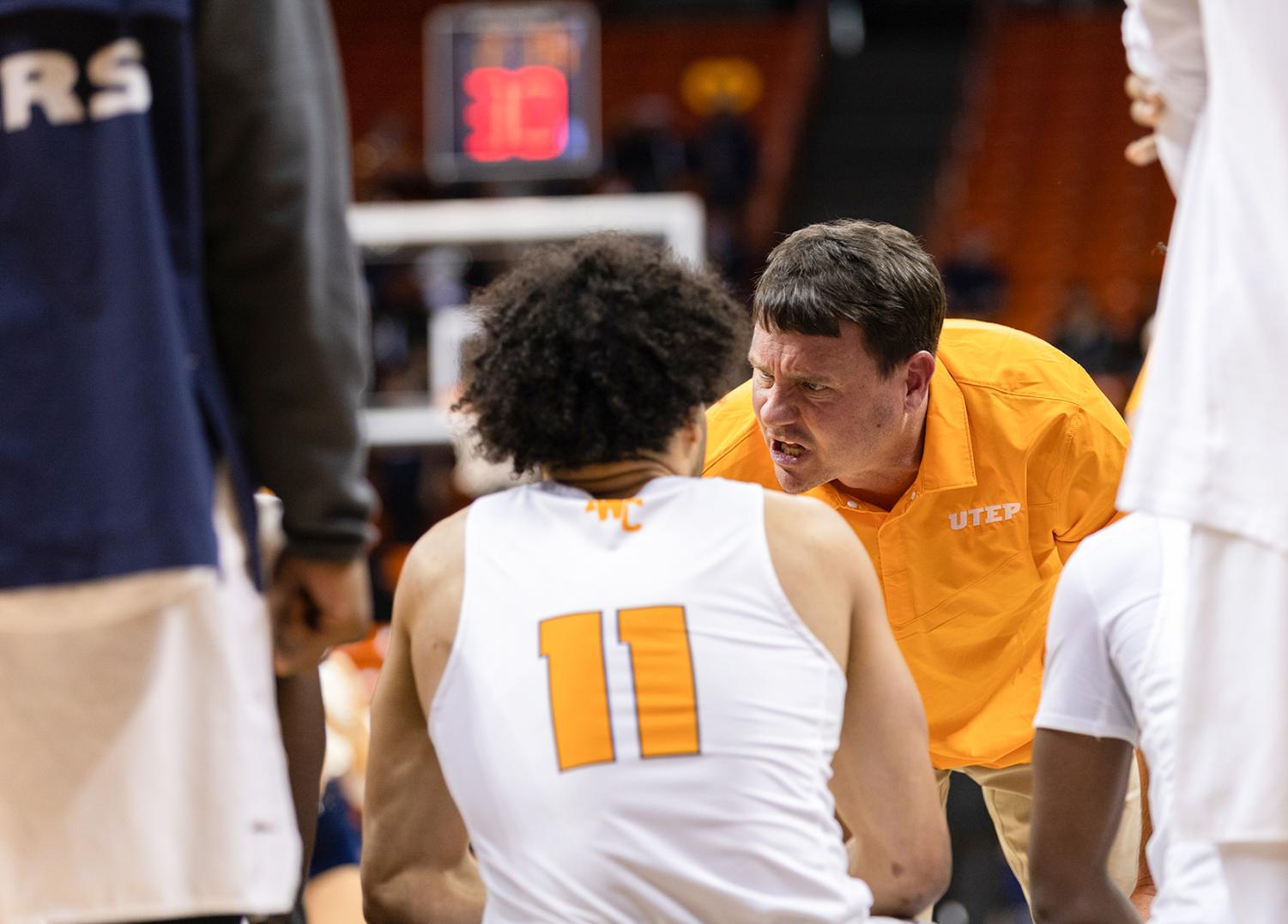 UTEP+falls+in+a+low-scoring+affair+at+the+WestStar+Don+Haskins+Sun+Bowl+Invitational