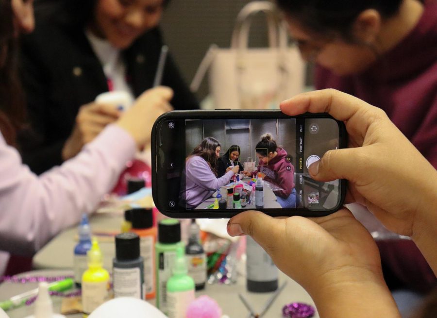 Sigma Lambda Gamma National Sorority host “Art Your Bra” event for breast cancer awareness.