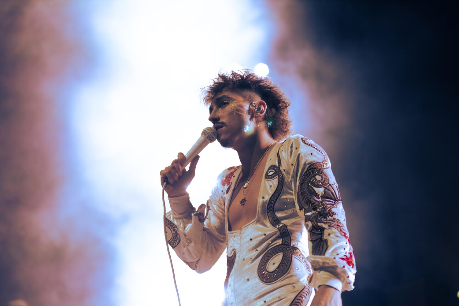 Performing+in+color%3A+Concert+fashion