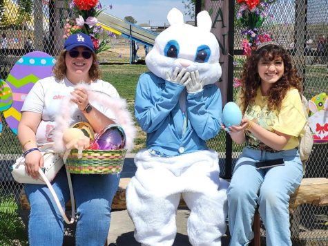 The Prospector’s Multimedia editor Katrina Villarreal and photo editor Annabella Mireles take a photo with the Easter Bunny at La Union Maze as they review the event alongside arts and culture editor Meagan Garcia and sports editor Emmanuel Rivas Valenzuela.  