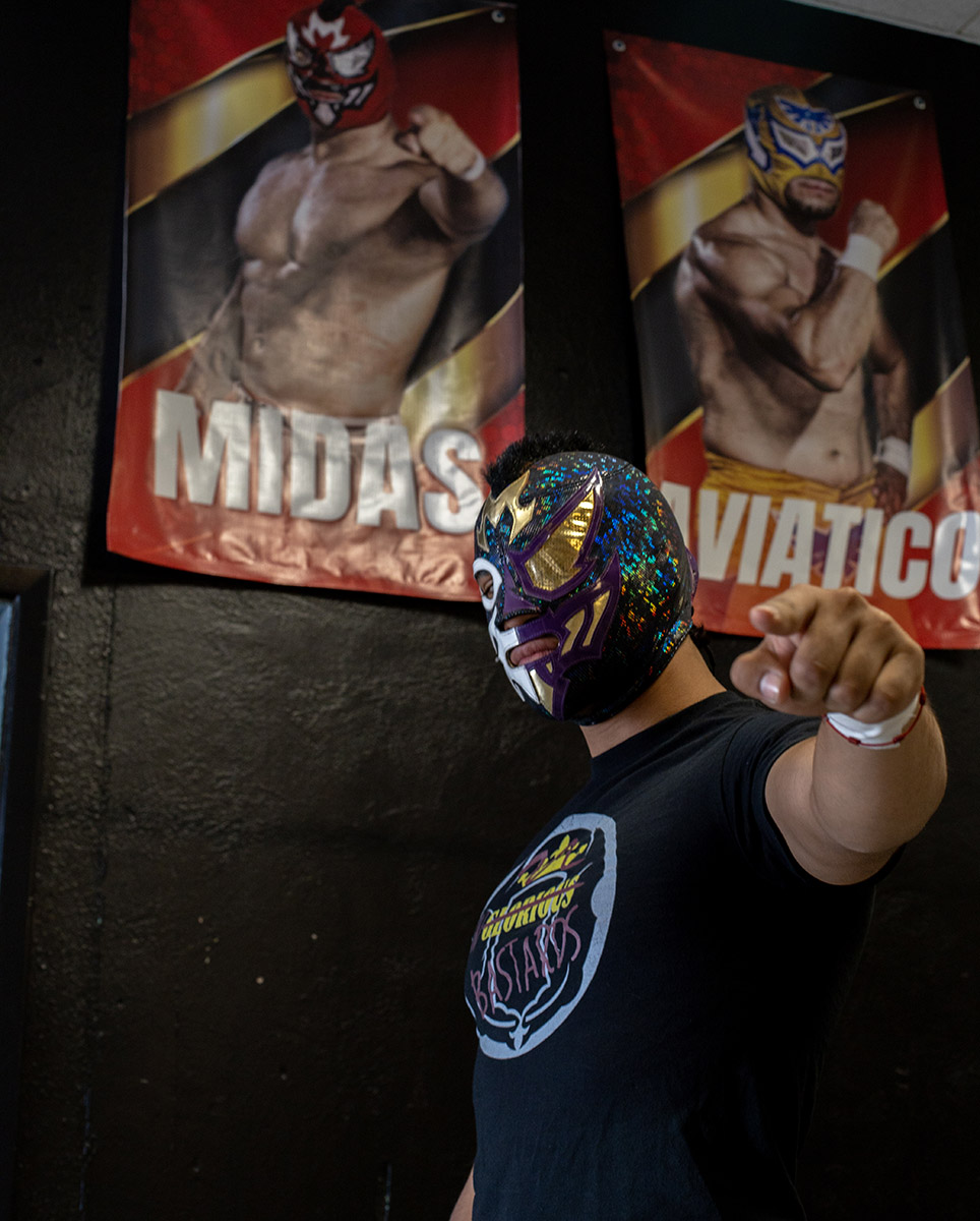 At+the+heart+of+the+ring%3A+Lucha+libre