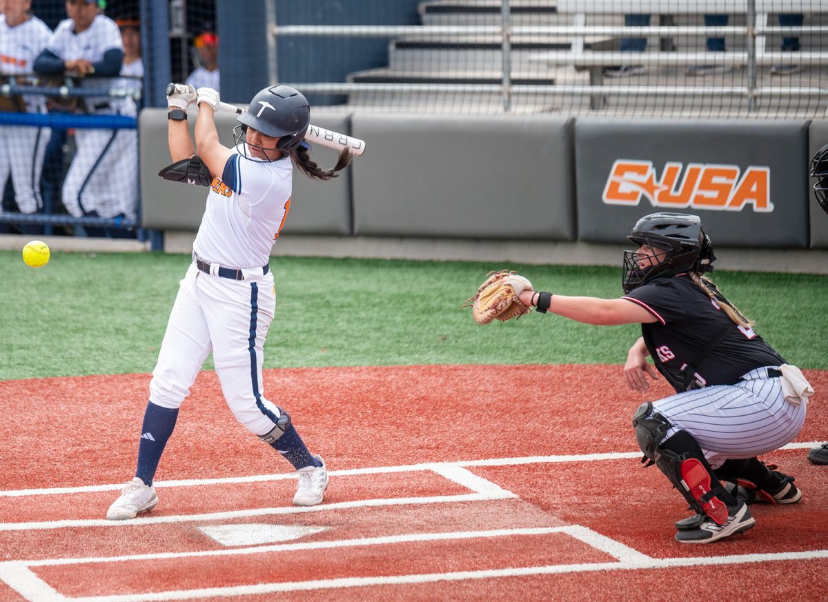 Outfielder Idalis Mendez looks to hit the ball during a game, Mar. 30.