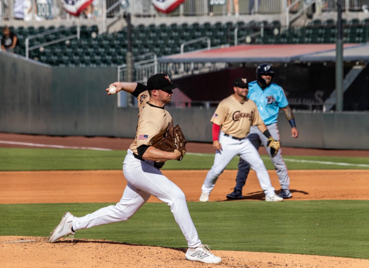 Chihuahuas pitcher Wes Benjamin allowed 4 hits and struck out 3 batters which gave him a 5.76 ERA on June 27. 