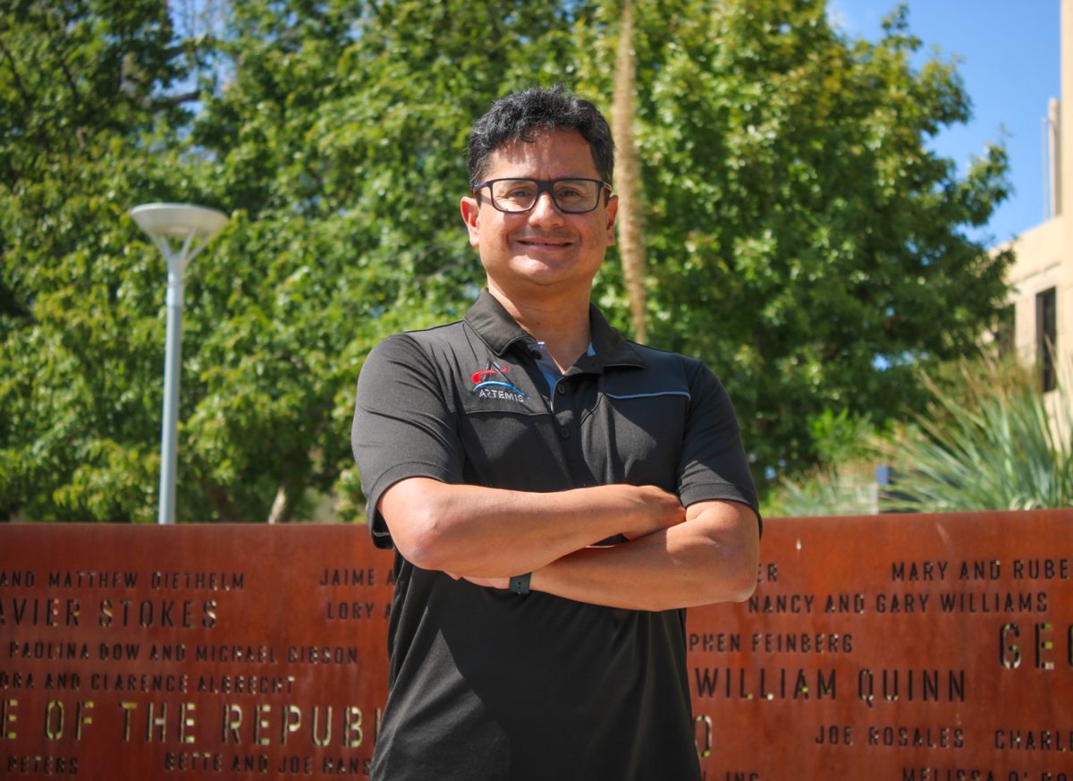 Jose Hurtado, Ph.D., a professor of Earth, Environmental and Resource Sciences at UTEP , received a NASA grant to join the Lunar Mapping Program.